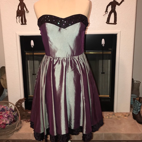 Super fun metallic Betsey Johnson dress! - Picture 2 of 2